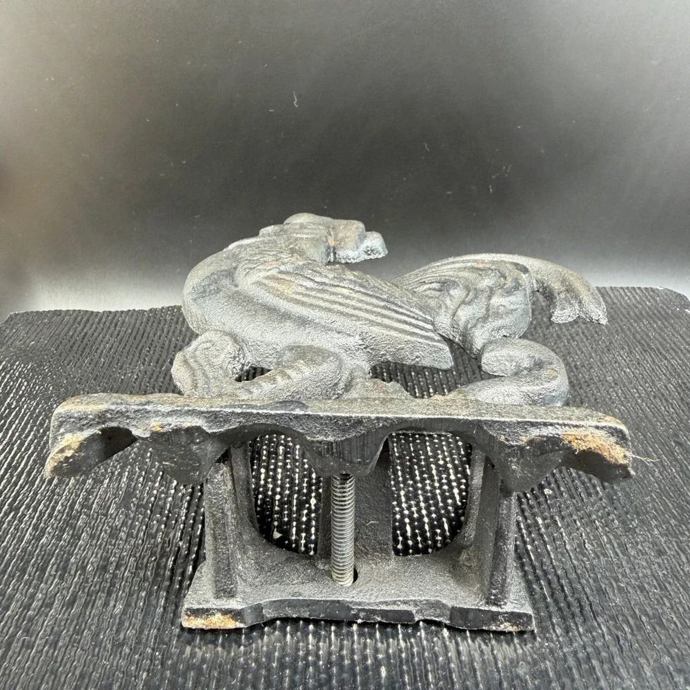 Vintage Cast Iron Rooster Napkin Holder Letter Sorter Farmhouse Decor 5.5 Inch